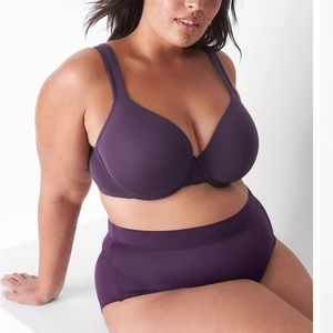 Lane Bryant Cacique 2 lightly lined underwire bras 42G. Brand new without tags.